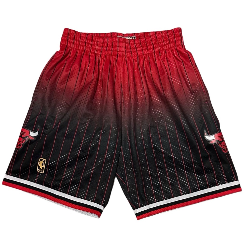 Mitchell & Ness Chicago Bulls Swingman Shorts Men’s Medium 8.5” NBA Mesh